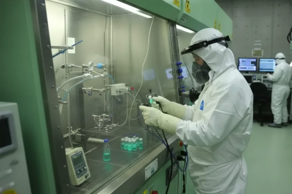 Безопасные приемы работ с радиоактивными веществами